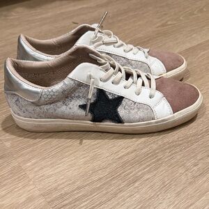 Vintage Havana White and Silver Sneakers with Black Star